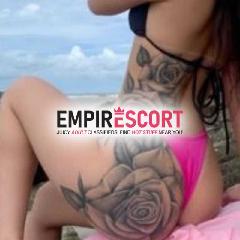 branquinha tatuada disponível com local 😈🔥 
isaaa