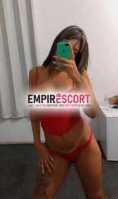 morena. quente e bronzeada 
  liz