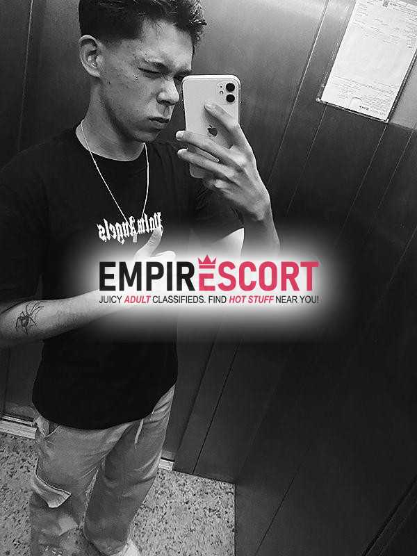 léo mlk de 19 anos afim de te satisfazer 19cm🍆de pau pé 41👣