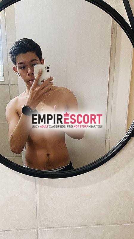 léo mlk de 19 anos afim de te satisfazer 19cm🍆de pau pé 41👣