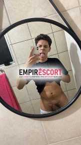 léo mlk de 19 anos afim de te satisfazer 19cm🍆de pau pé 41👣