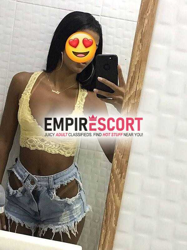 sou novinha nifetinha magrinha moreninha 
recem chegada 
disponível para o melhor atendimento 🔥