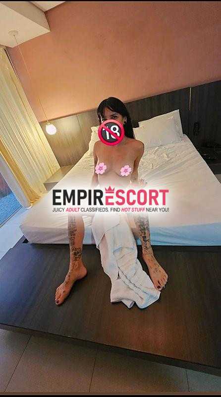 alice nifetinha tatuada primeira vez na cidade