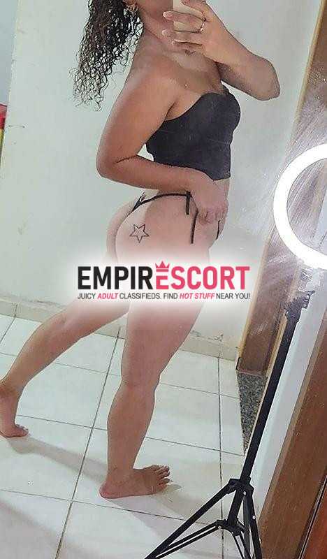 nifetinha cacheada
