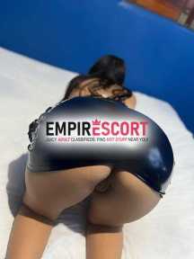 morena quente disponível