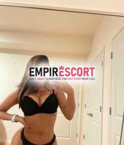 morena sedenta