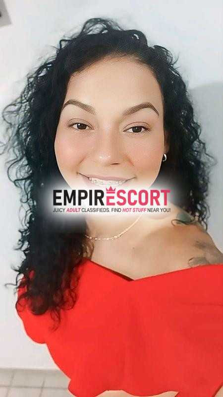 morena gostosa com local .massagem com finalização e rapidinhaaaa