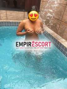 disponível atendo homem mulher e casal
