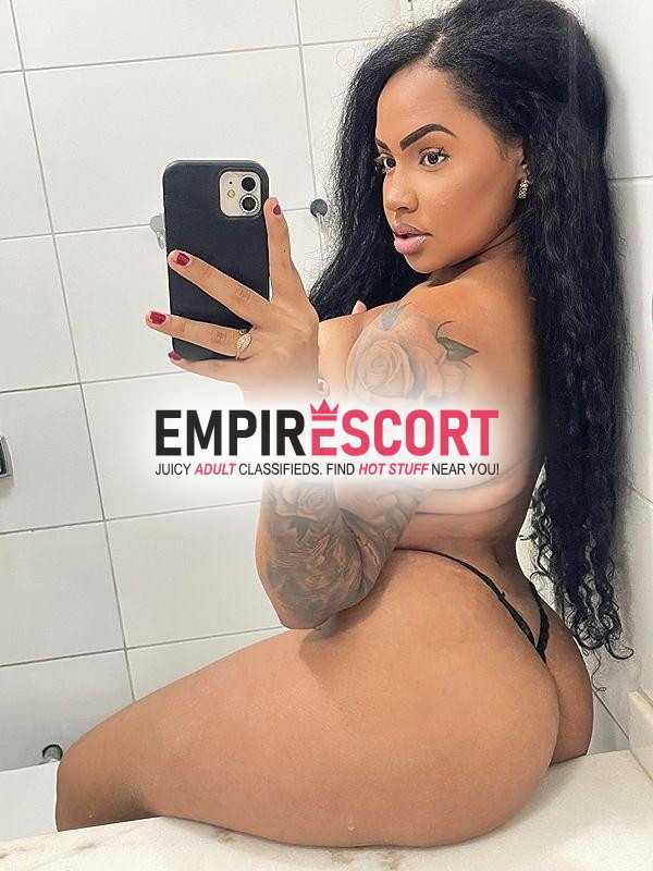 morena sensual estilo namoradinha