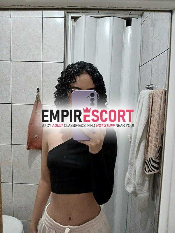novinha peitinho durinho e natural oral gostoso sem camisinha.