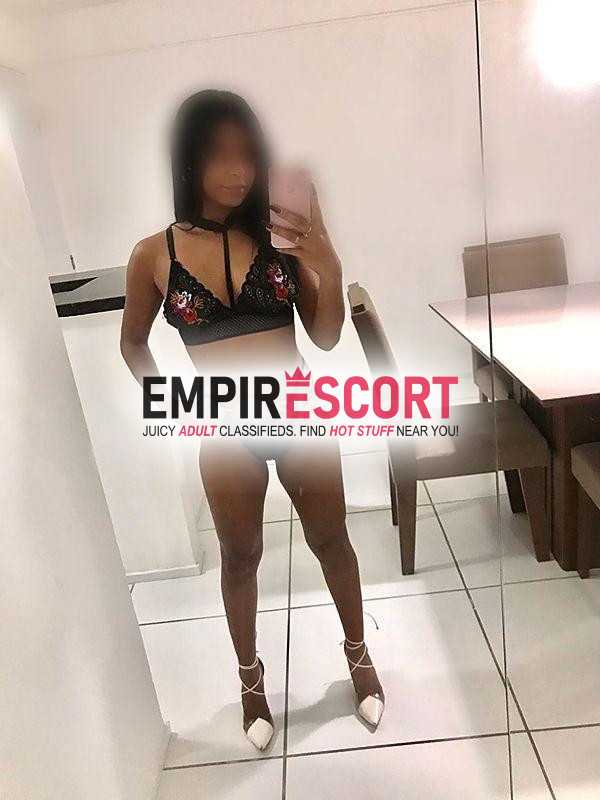 gostosinha bronzeada disponível ❤️