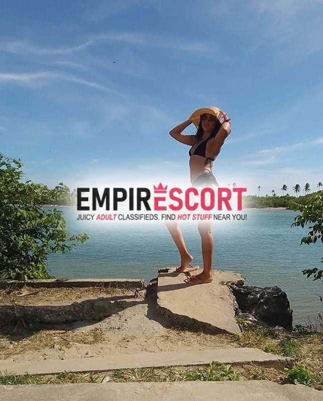 maria eduarda 1.50 mt 50 kilos branquinha escort  estilo namoradinha