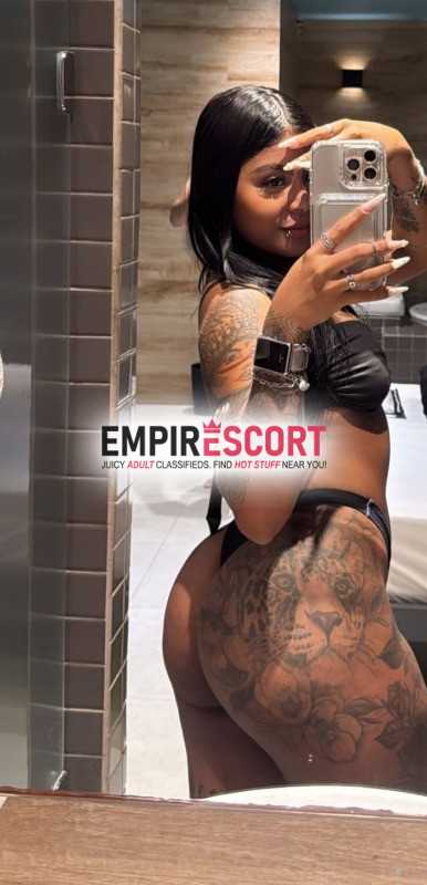 morena tatuada com local para gozar gostoso