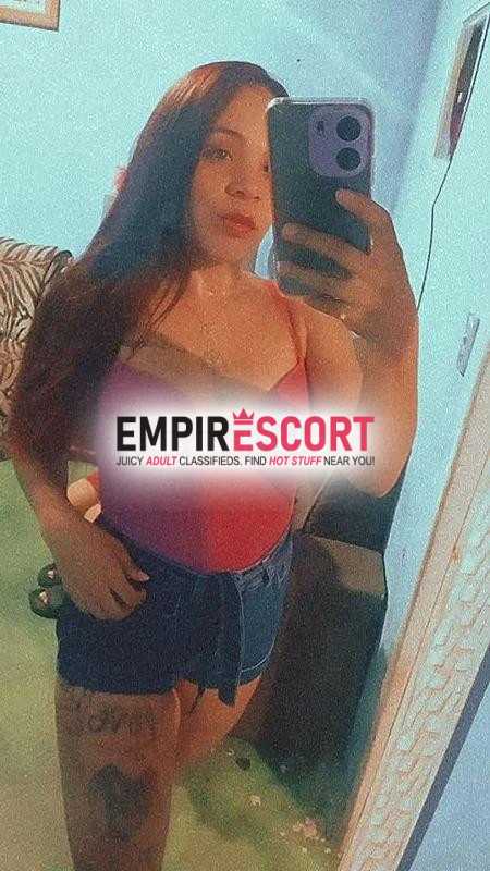 morena baixinha e tatuada em busca de te dar prazer
