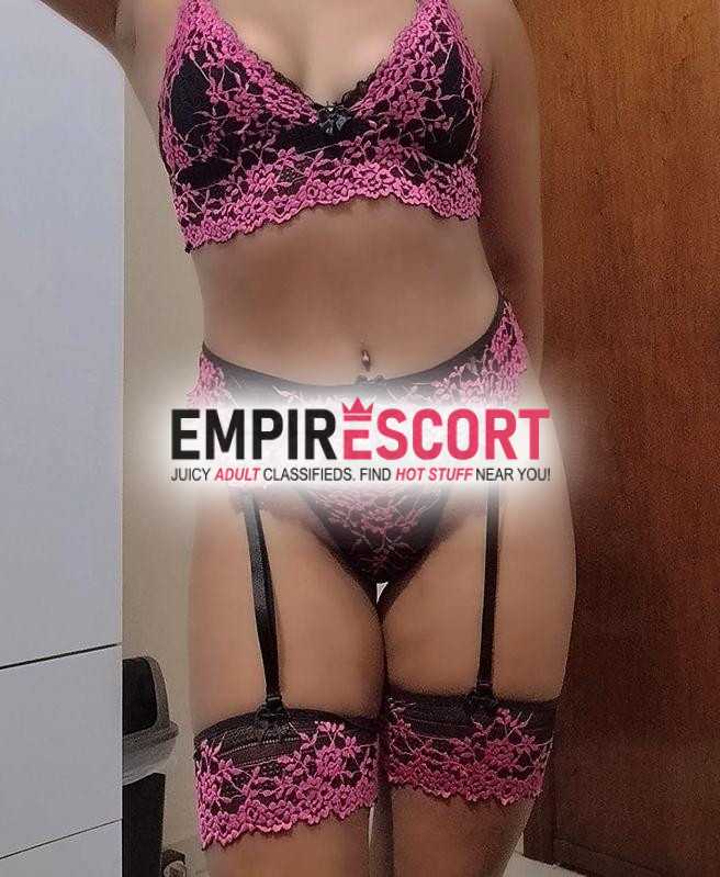 uma escort mulata real exatamente como nas fotos vem sem medo amor