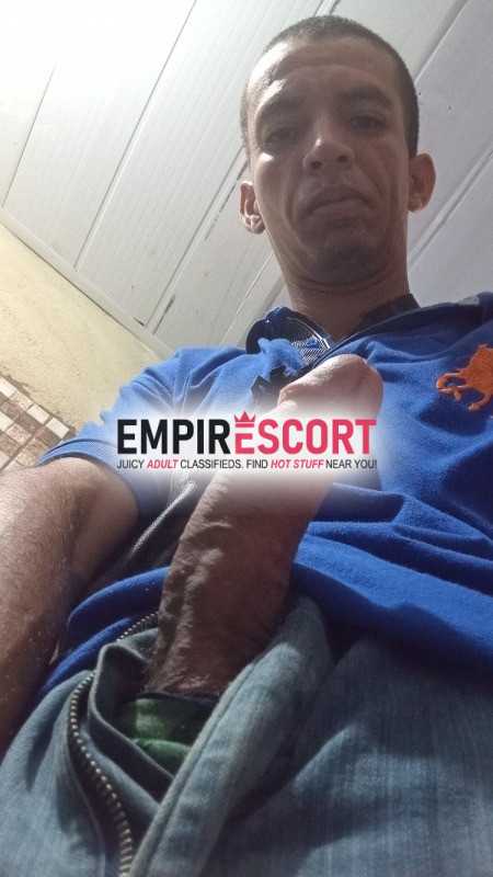 procurando mulher fardada pra eu chupar xota e fazer gozar pode ser bem greluda