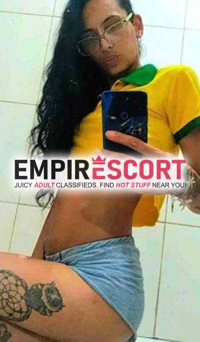 cintia andrade aqui você descobre uma jovem ardente e extremamente insaciável.