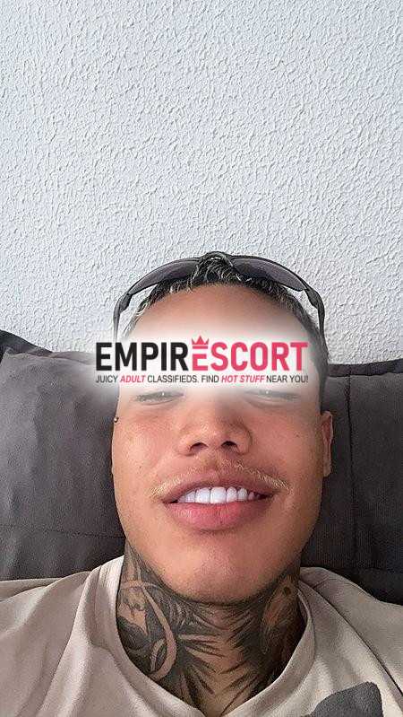 novinho tatuado disponível 
novo na cidade 😈