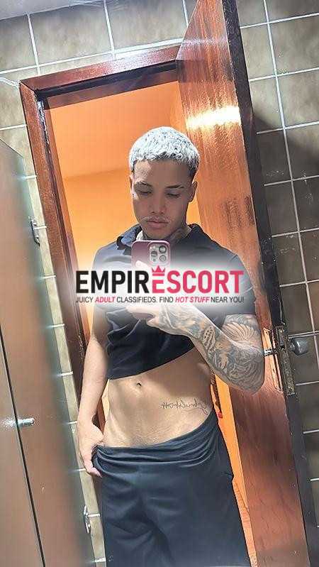 novinho tatuado disponível 
novo na cidade 😈