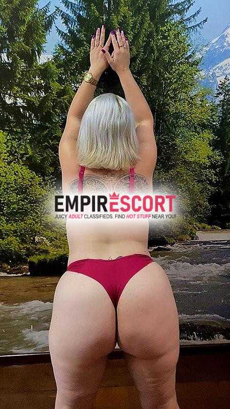loira deliciosa nova na cidade de blumenal. atendo com local discreto e climatizado.
sou carinhosa simpática adoro fazer um sexo gostoso de quatro.