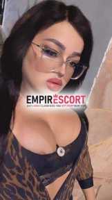 travesti bem feminina com local discreto ativa e passiva