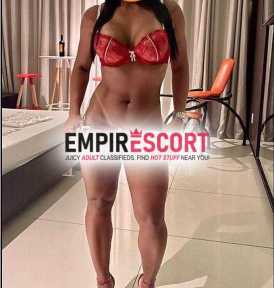 moreninha com local seios durinho rabao gostoso