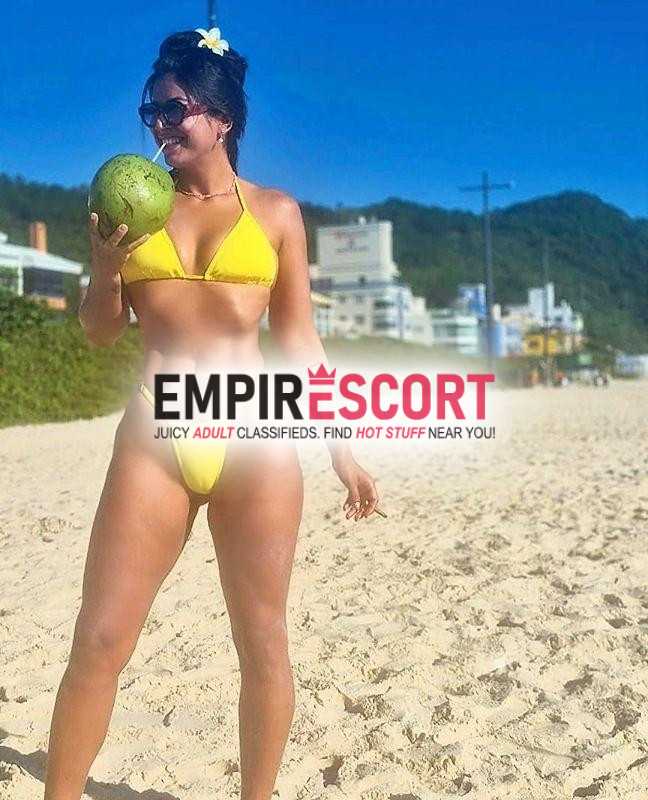 morena gata de corpo e de rosto putona doce e safada.