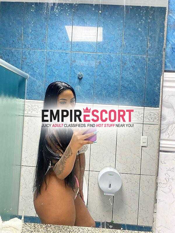 morena rabuda sexy e sem frescura na cama
nova na cidade