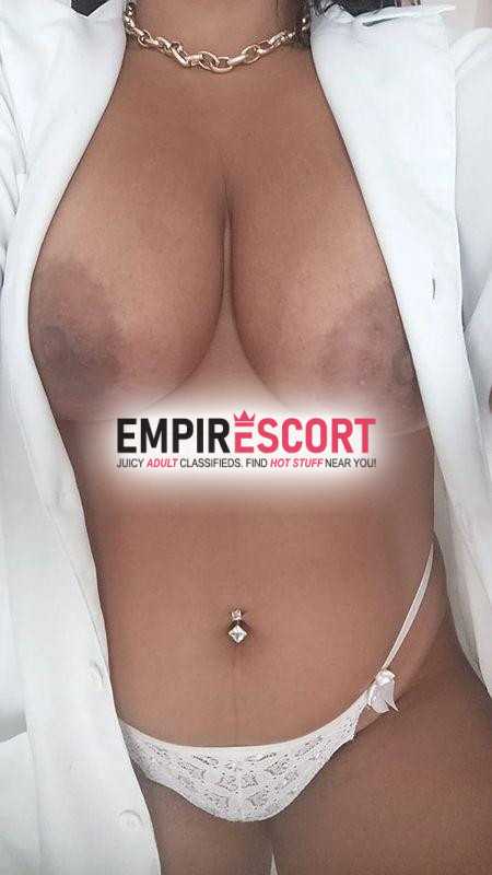 olá amor sou amora uma morena discreta carinhosa e pronta para deixar seu dia mais gostoso
