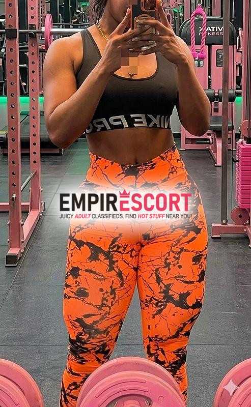 sou morena alta 176 musculosa amo treinar beijo sem frescurase estiver bem higienizado.