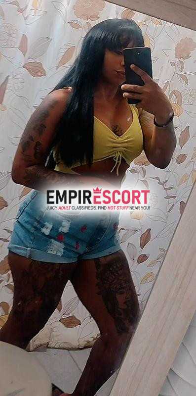 mulata do rabão anal guloso sem frescura chupo babadinho tatuada xota quente