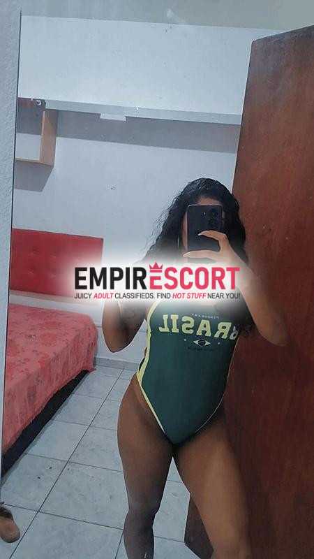 carol castilho de volta morena bronzeada massagem com envolvimento.