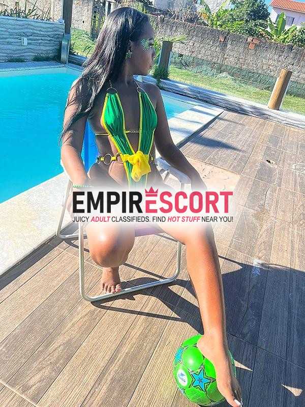 kiara morena espectacular