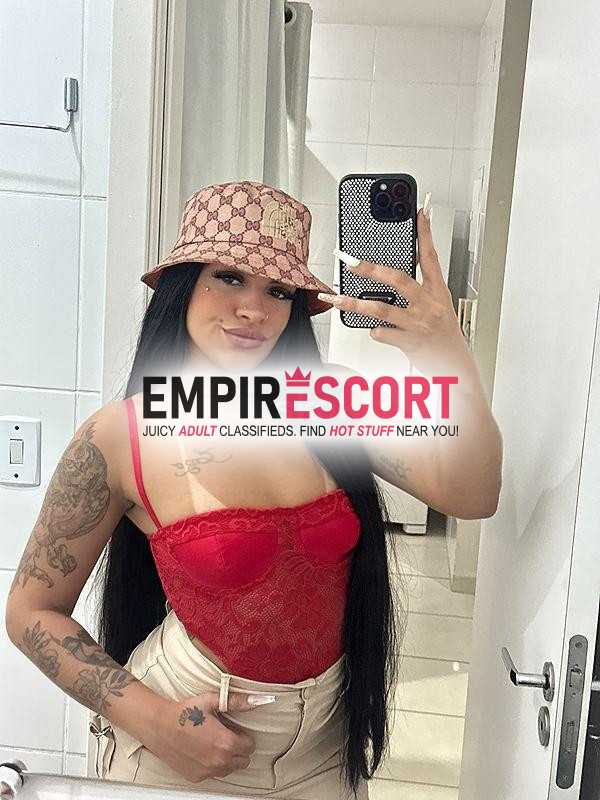 morena tatuada gostosa