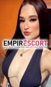 katy novinha gata com um corpo lindo e marquinha de biquíni.