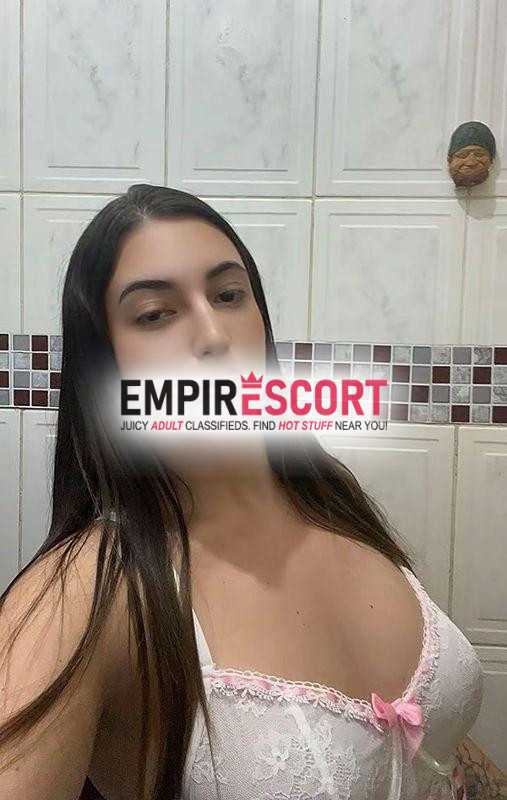 branquinha pronta pra te satisfazer