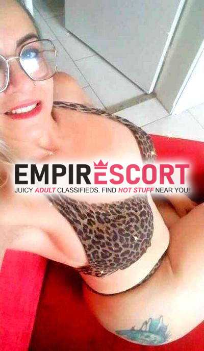 isa maria loira seios fartos bumbum grande com local.