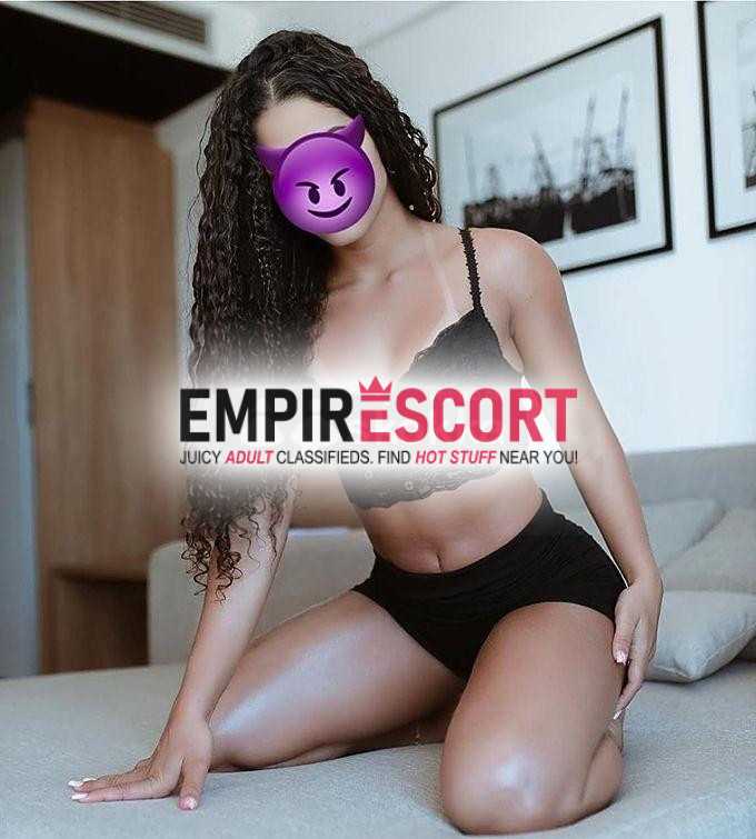 bebezinha de 18 aninhos iniciante no anal 🔥🤤
