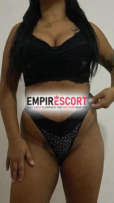 dudinha viciada e gulosa no boquete.
guloso
estou disponível pra agora