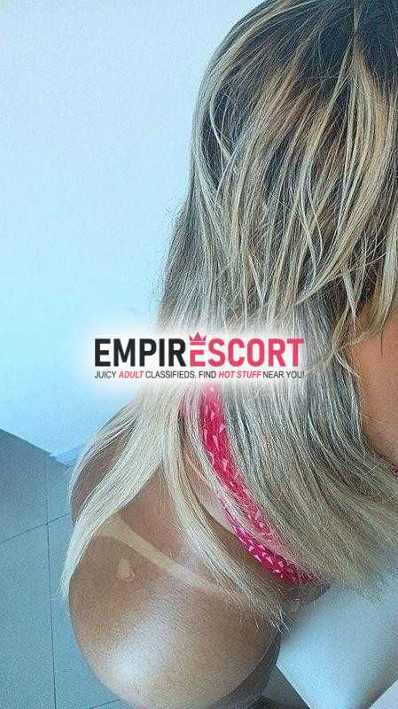 com local na atalaia
putinha de luxo 
loirinha bronzeada profissional do amor. bucetinha rosada
