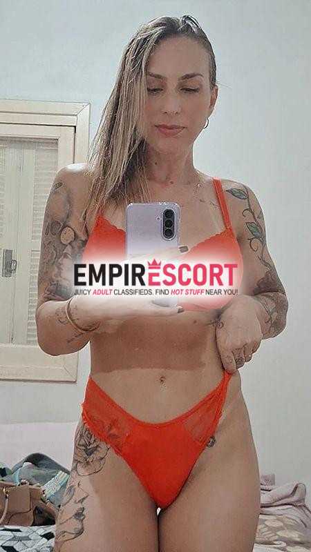 sou patrícia uma loira estilo mulherão bumbum grande cintura fina olhos azuis rosto delicado sem frescura