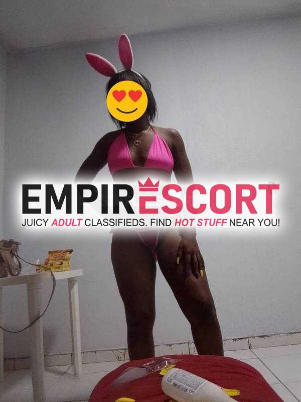 morena safada e carinhosa