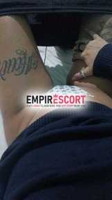 morena gostosa e tatuada