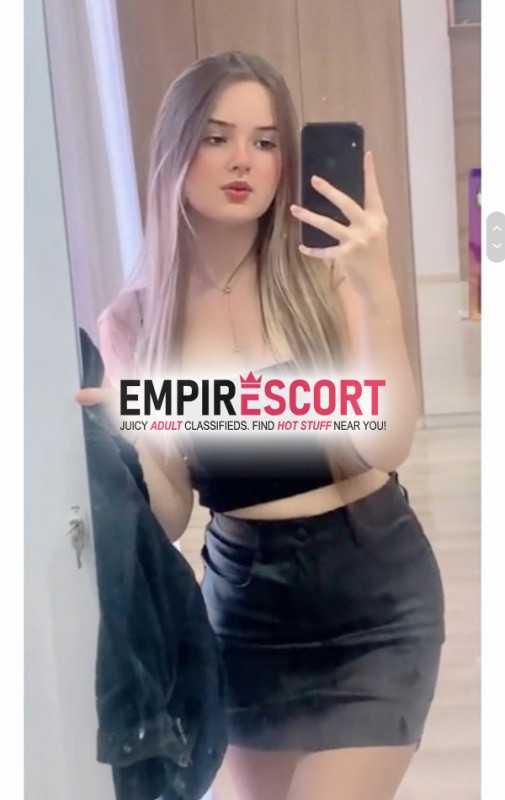ninfetinha adora sexo romântico.