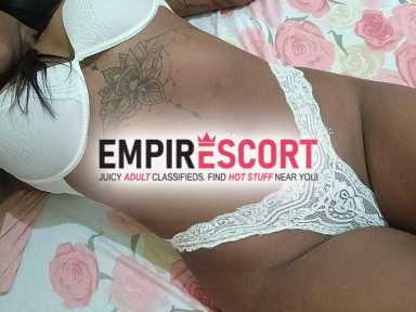 pretinha tatuada caliente