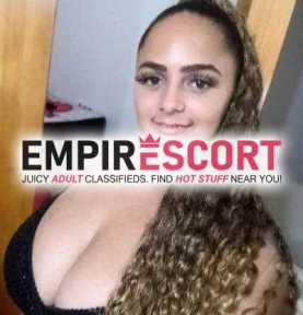 luana ninfeta morena dos seios fartos pronta para dar prazer.