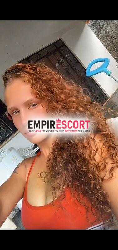 loirinha cacheada