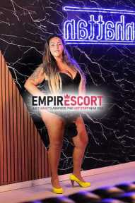 modelo plus size uma mulher saborosa cabeça aos pés me chama