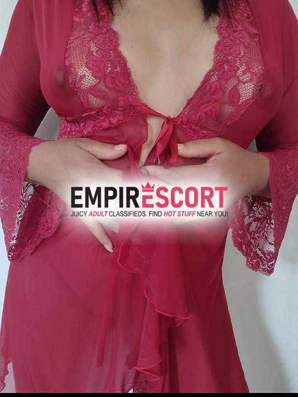 mulata com massagem relaxante
