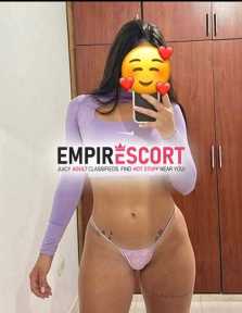 novinha estilo namoradinha nova na região sozinha no local